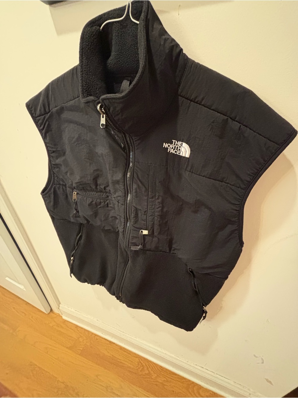 The North Face Black Insulated Fleece-Trim Vest,Polartec vintage sleeveless vest - Picture 3 of 14